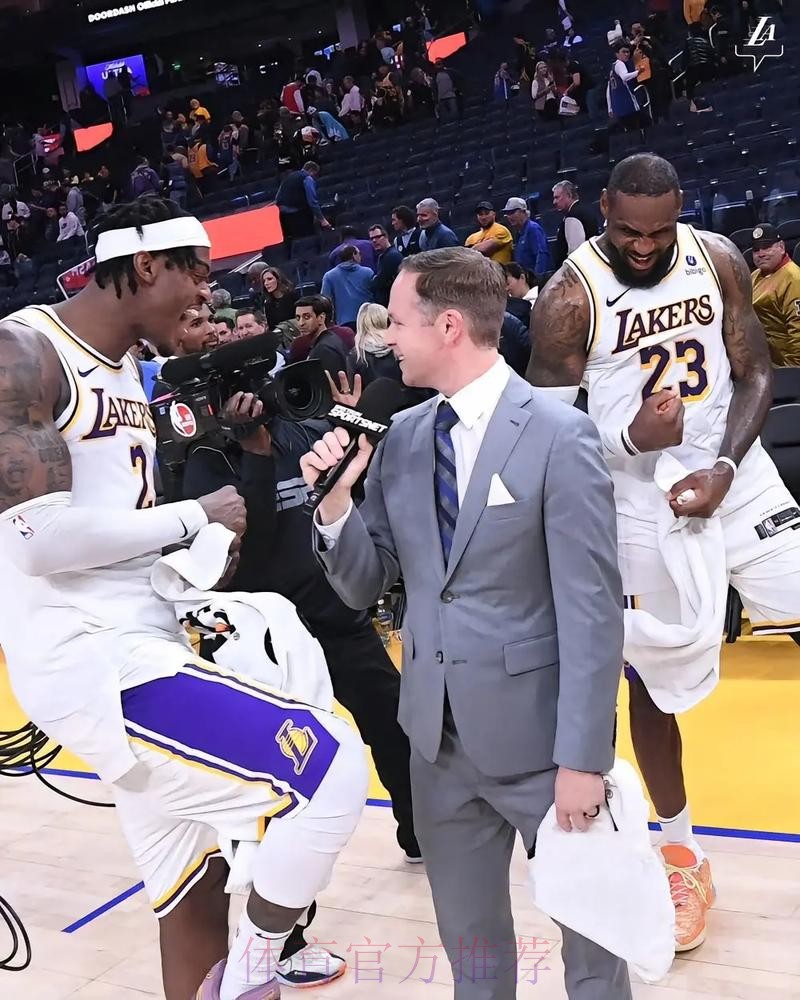 能量十足!范德比尔特全场1中1,得到2分9篮板2抢断2盖帽 能量十足!范德比尔特全场1中1,得到2分9篮板2抢断2盖帽